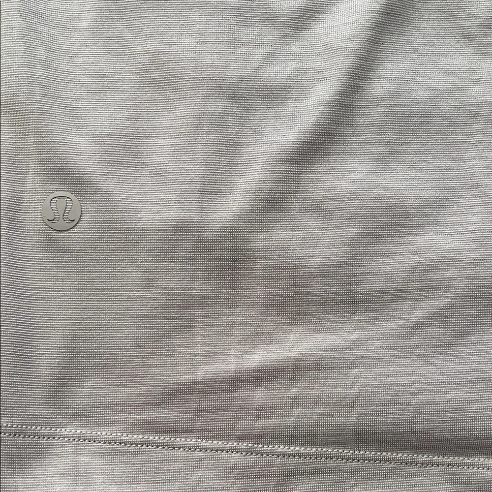 Lululemon Men’s Evolution Polo Short Sleeve Gray Purple Size L